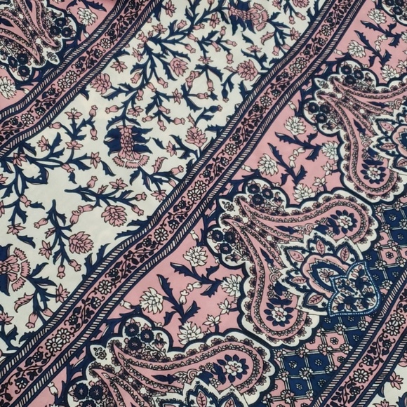 Love Culture flowy paisley tank - Picture 8 of 8